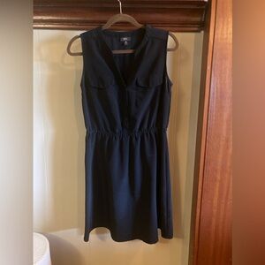Sleeveless shirt dress